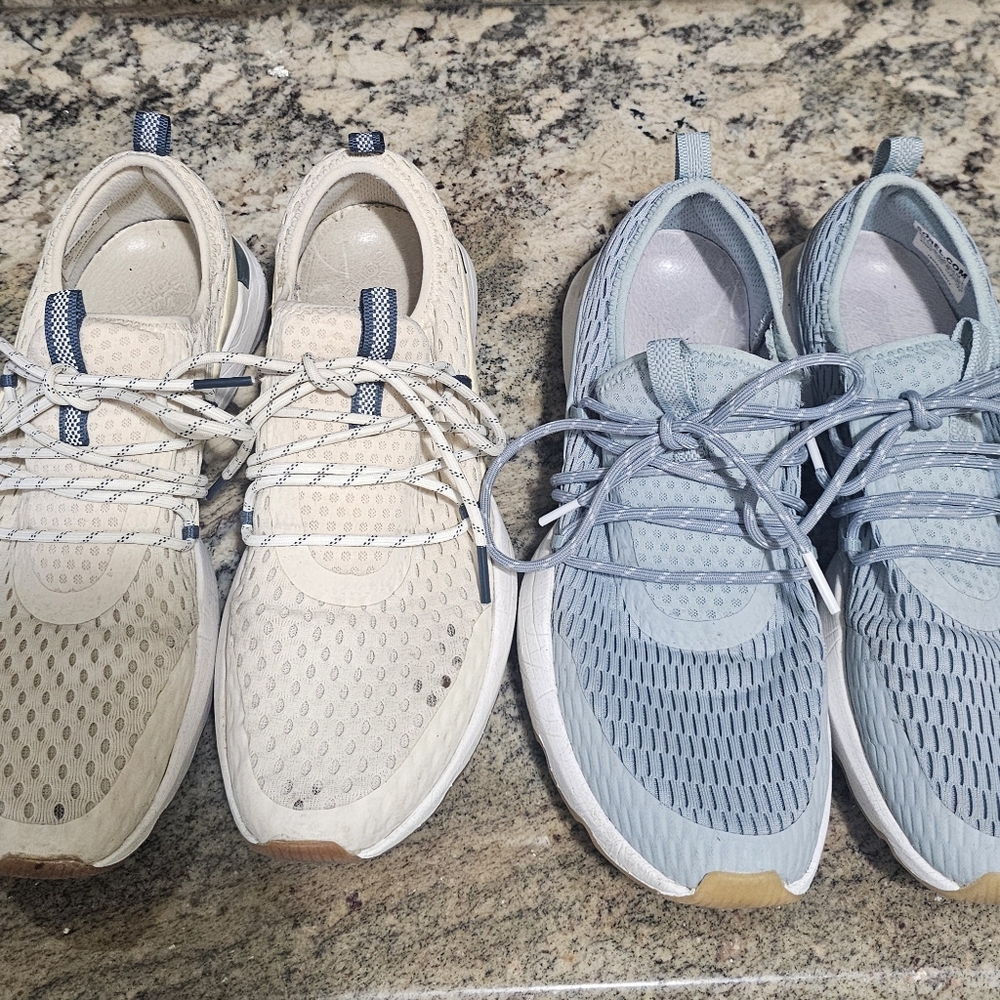 Sorel Kinetic Sneaker Size: Women 9